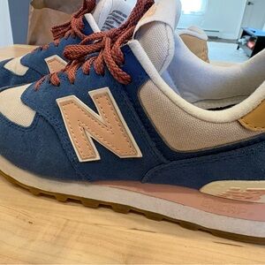 New Balance 574 Sneakers Atlantic Blue Pink White Womens size 6.5